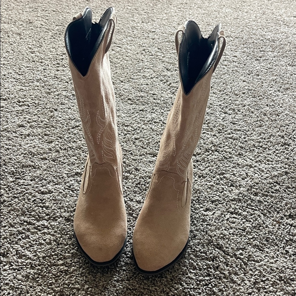 Tan Western Boots